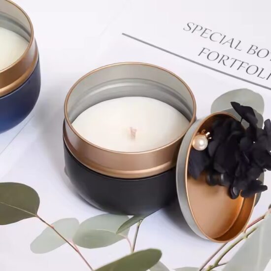 Elegant Dried Flower Design Tin Candle - Eco-friendly, Customizable, Wholesale