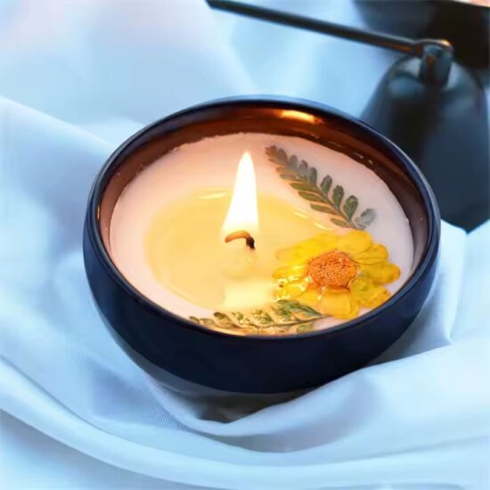 Factory Direct Fine Scented Candles with Dried Flowers – Customizable Options