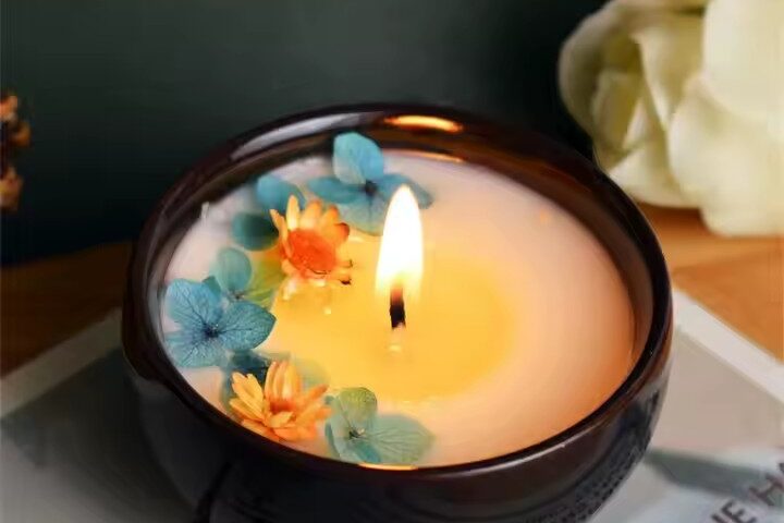 Factory Direct Fine Scented Candles with Dried Flowers – Customizable Options