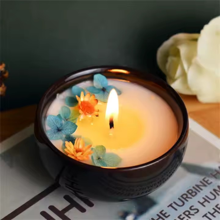 Factory Direct Fine Scented Candles with Dried Flowers – Customizable Options