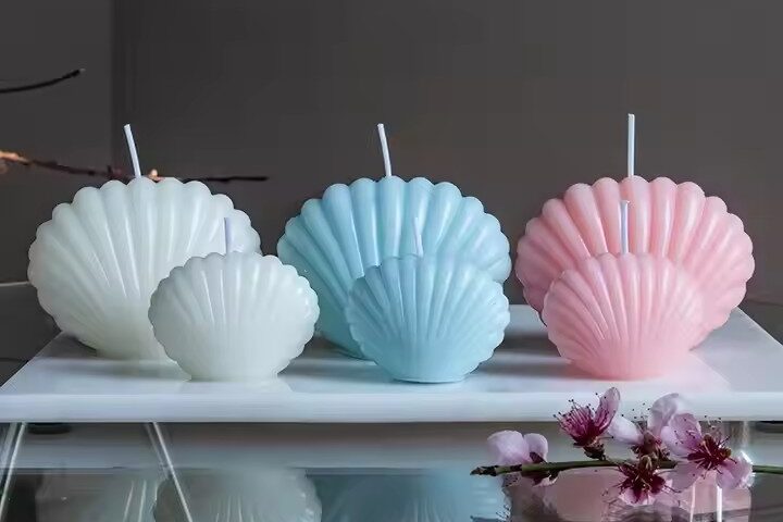 Shell Shaped Scented Molded Candle for Coastal Home Decor