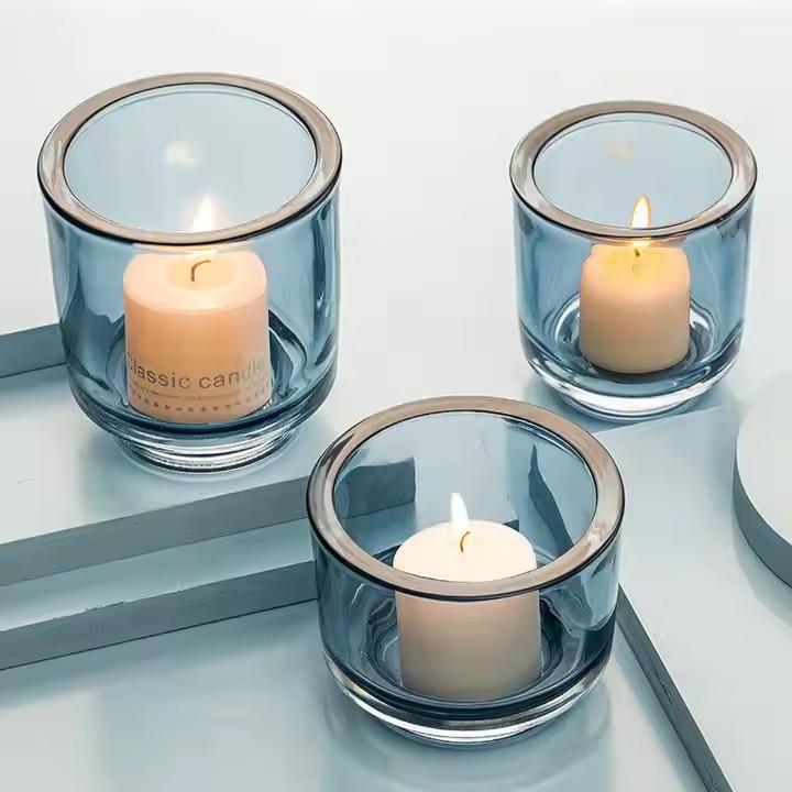Scented glass jar candle for garden party and home ambiance