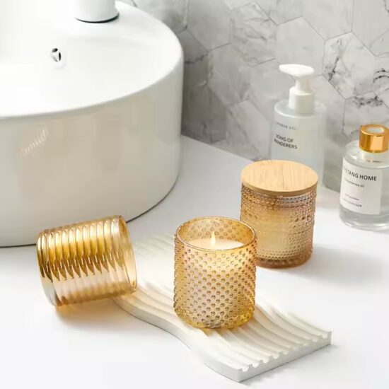 Scented glass jar candle with electroplated band and wooden lid wholesale