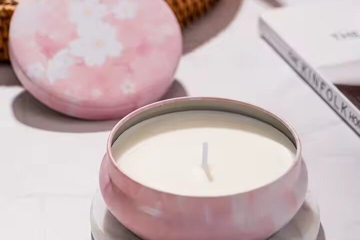 Wholesale Valentine's Day Gift Scented Tin Candles – Custom Options for Retailers