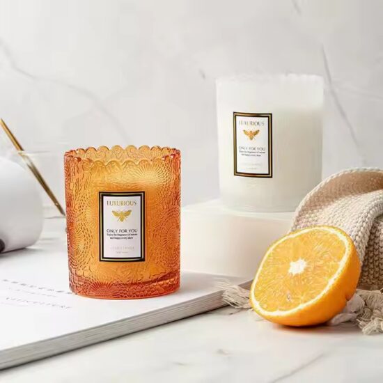 Luxury high-quality glass jar candle with stylish design and soy wax